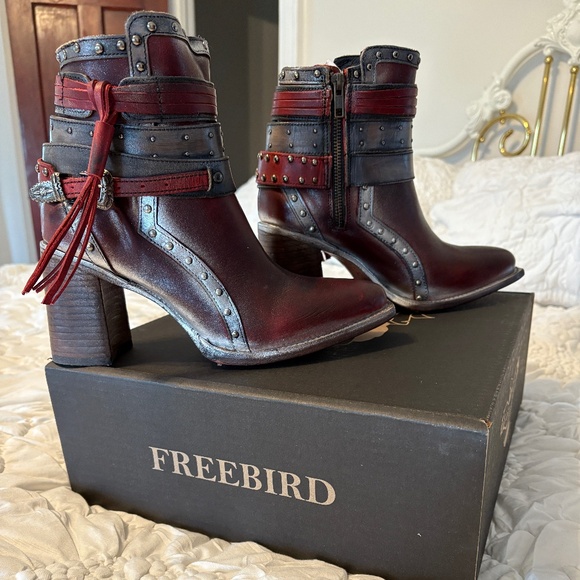 FREEBIRD Julius Red & Silver Boot - NEVER WORN